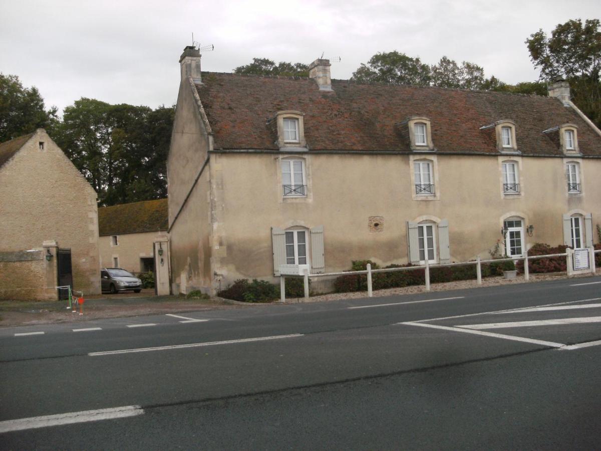 Grange Dans Ancien Corps De Ferme Bellengreville (Calvados) Exterior foto